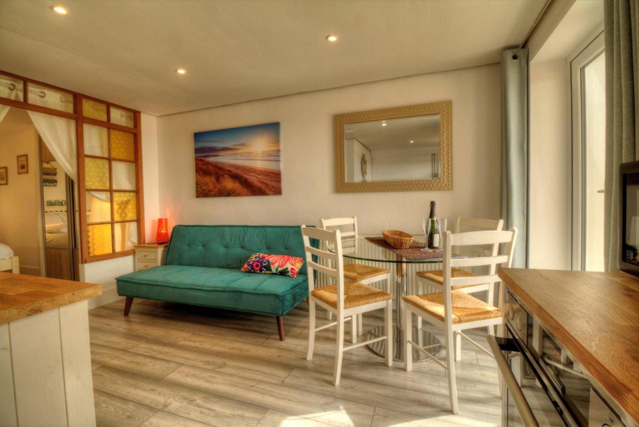 Pass The Keys Shore To Please - Sea Views And Beach Front Modern 1Bed Apt With Sofabed Portsmouth Exterior photo